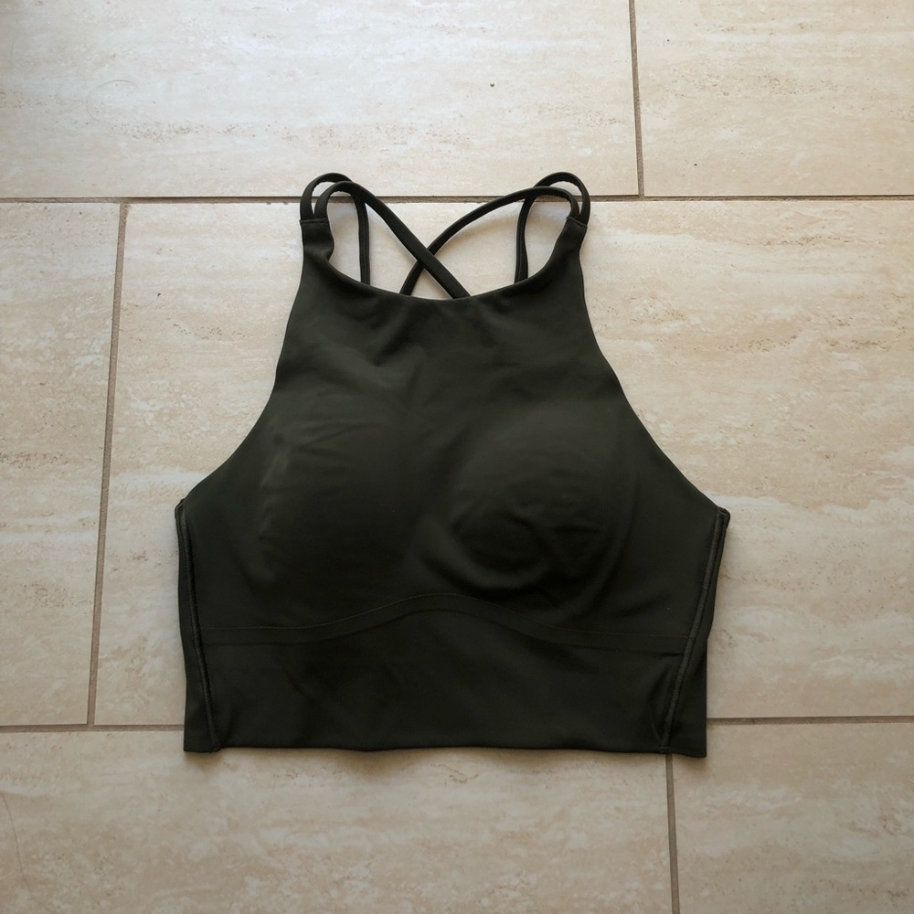 Lululemin like a cloud bra size 4